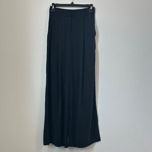 Elegant Black Women's Forever 21 wide leg trousers size small